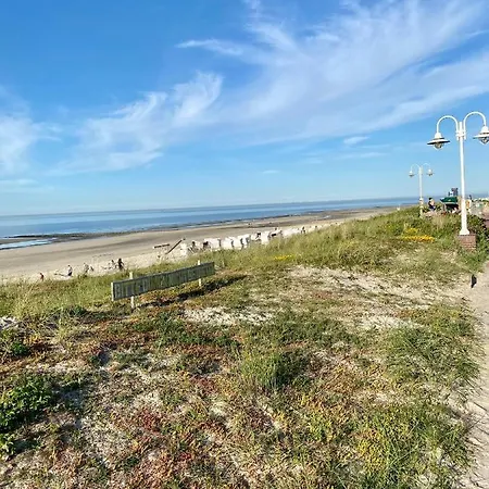 Gustav - Moderne Maisonette-wohnung Mit Terrasse *